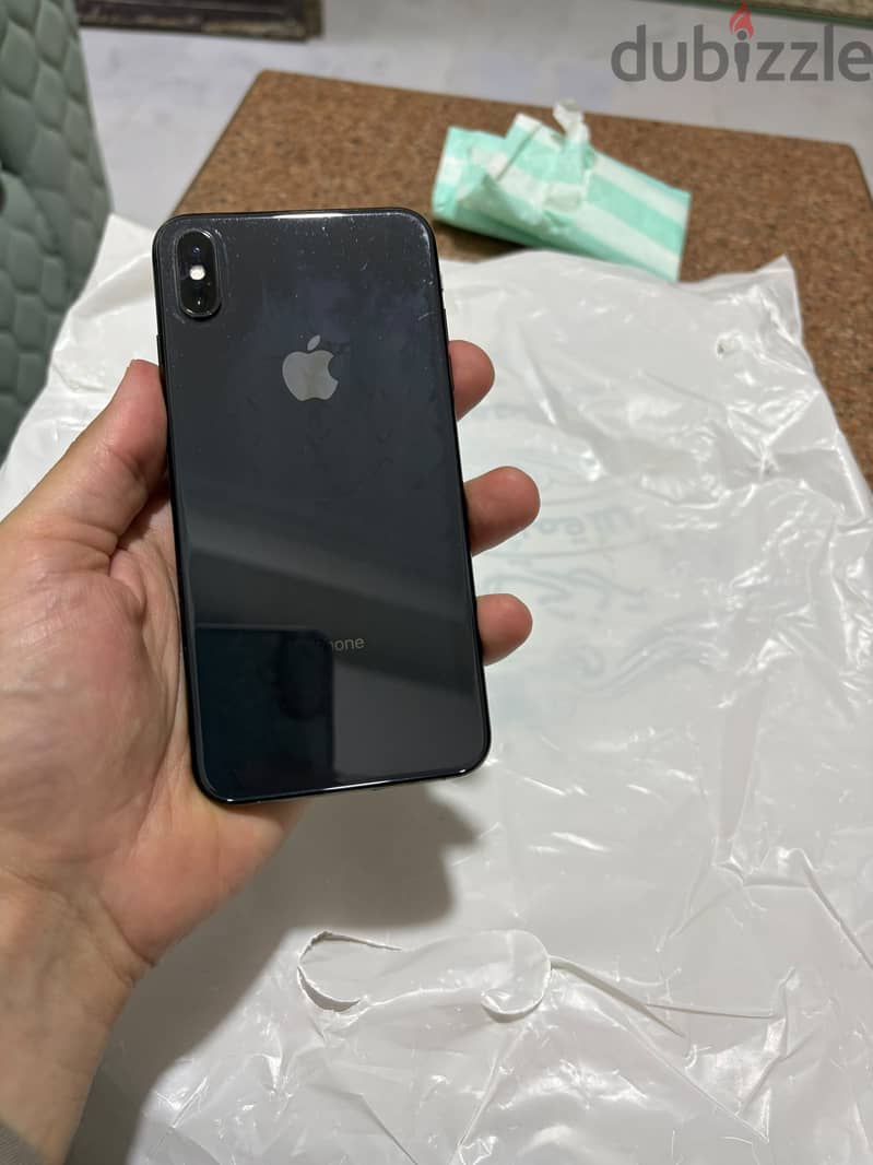 Apple - iPhone XS Max 2