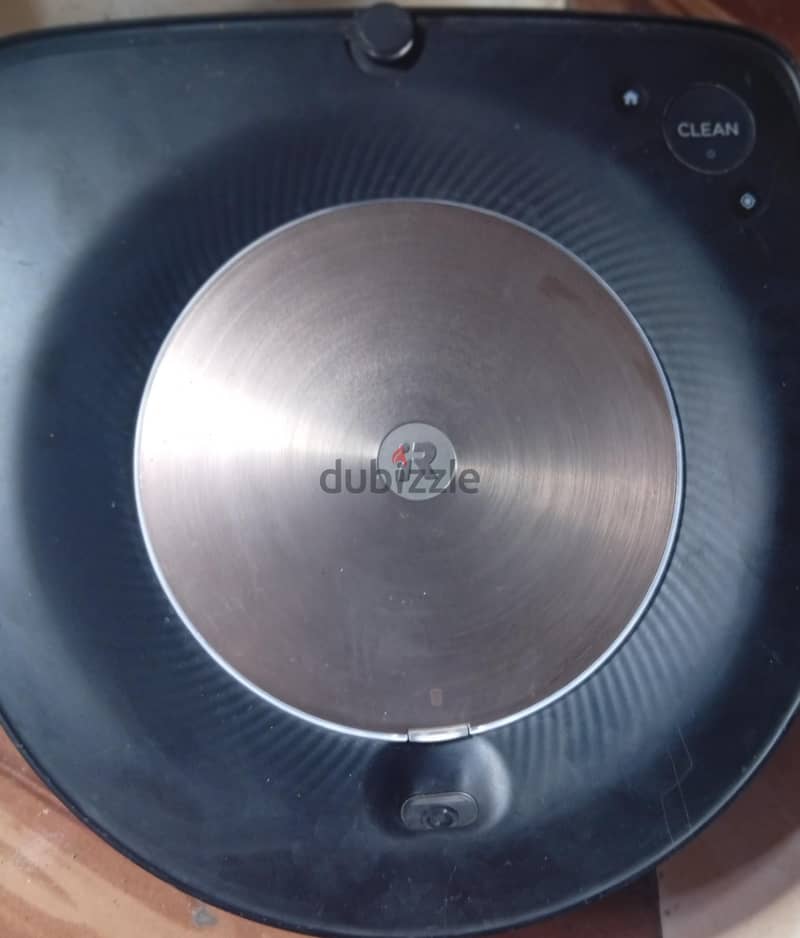 iRobot Roomba. 1