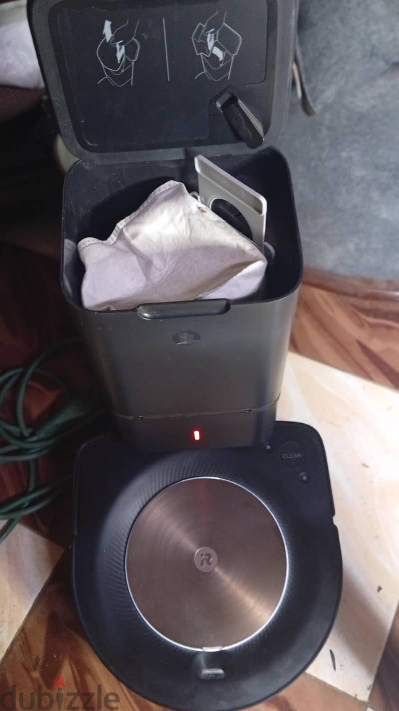 iRobot Roomba. 5