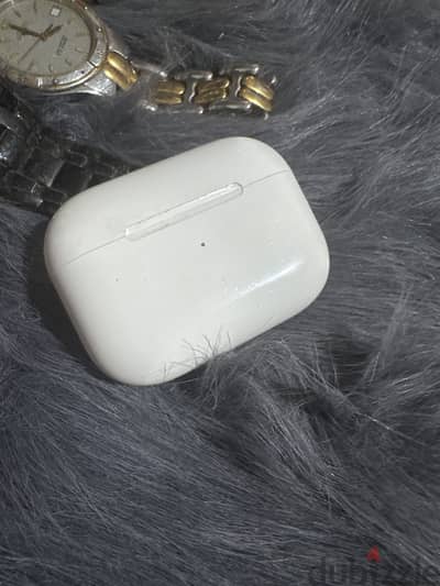 Airpods Pro 2 Used - ايربودز برو ٢ مستعملة