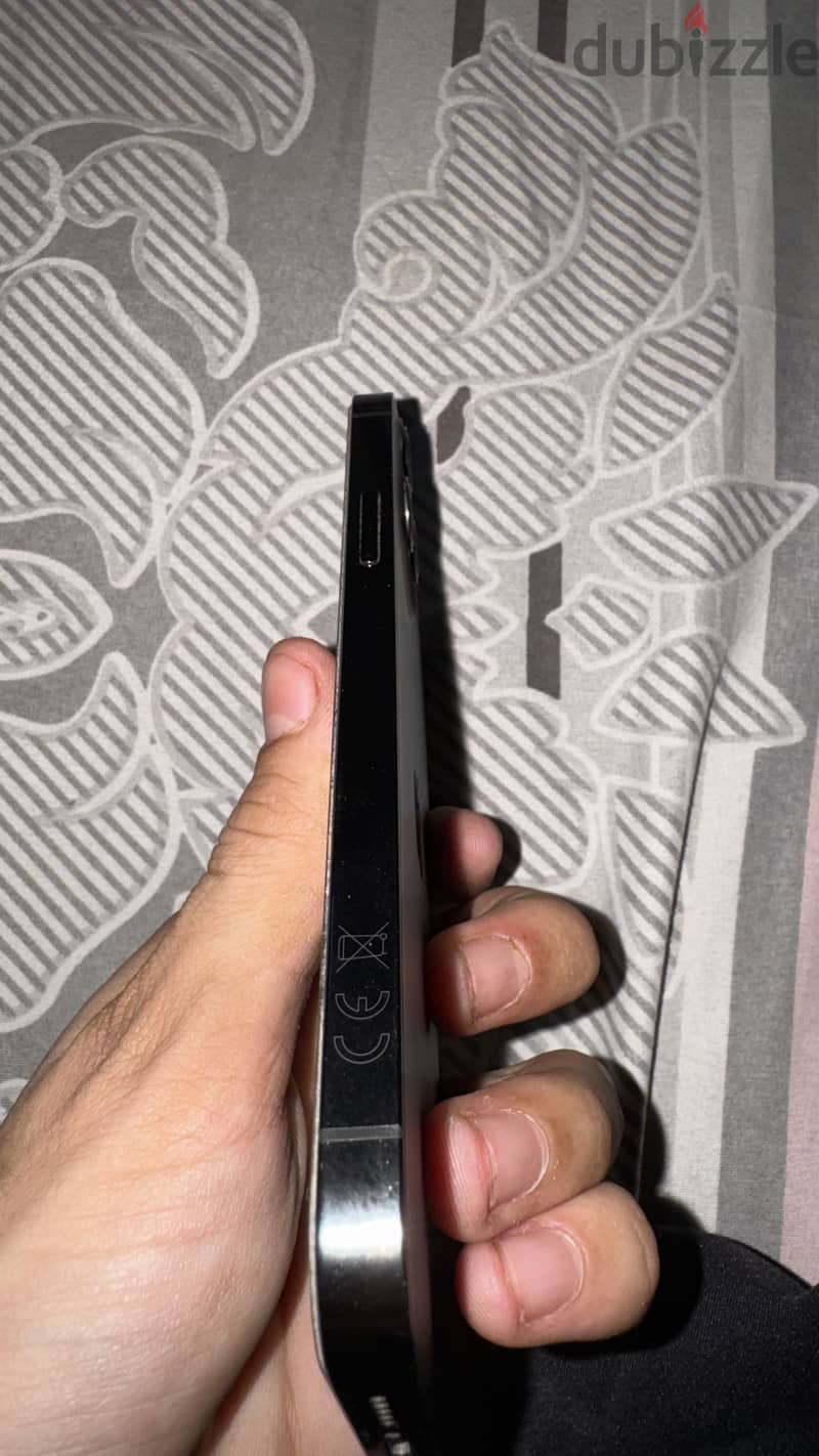 آبل - آيفون 12 برو 3