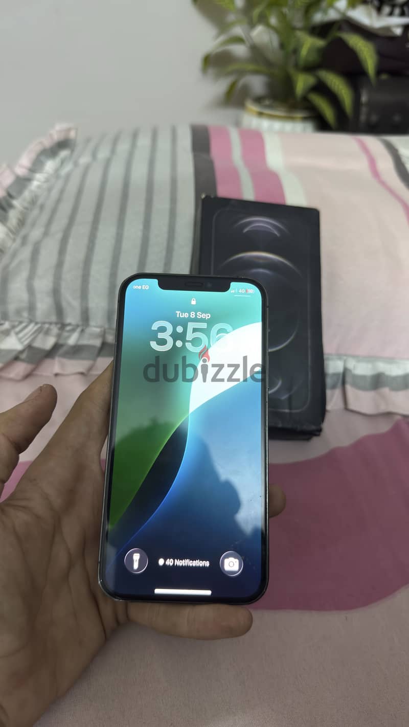 آبل - آيفون 12 برو 8