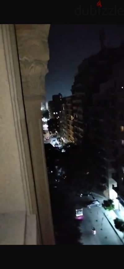 شقة في برج حديث الإنشاء