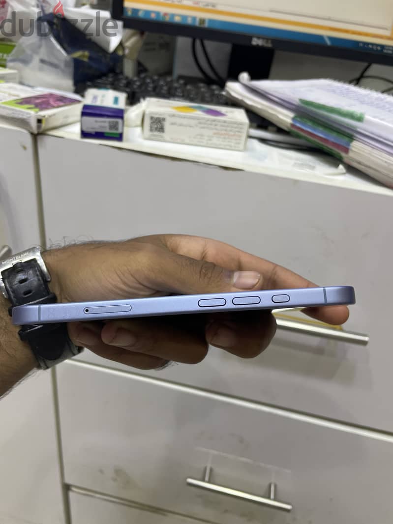 آبل - آيفون 17 4