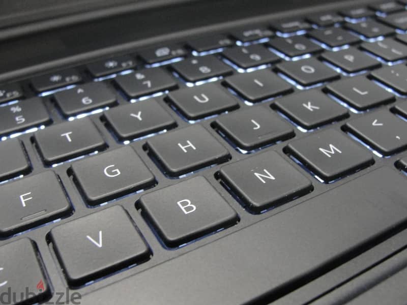 Dell Precision 7560 Workstation (11th Gen, 8 cores / 16 threads) 5