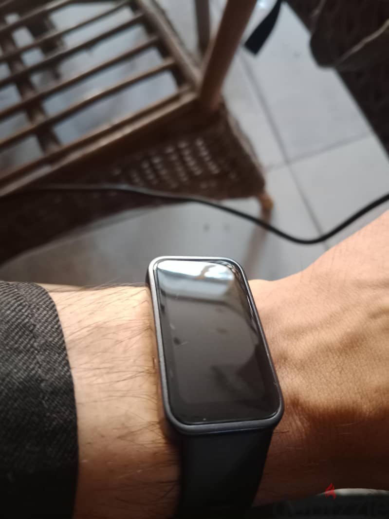 هواوي band10 1