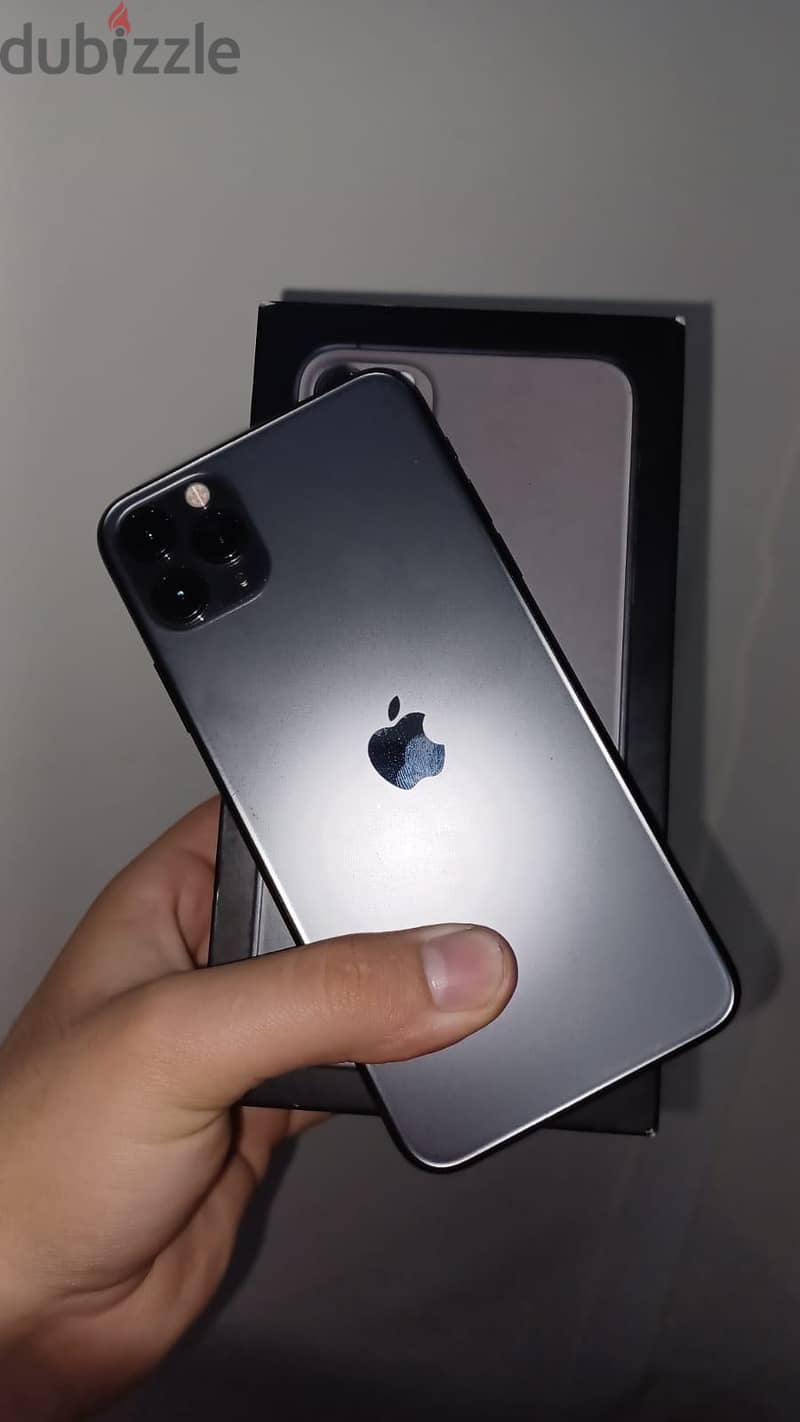 Apple - iPhone 11 Pro Max 1
