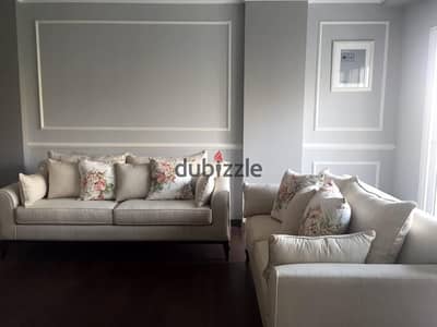 شقة فاخرة مفروشة بالكامل للبيع في Kattameya Plaza SODIC 200 متر موقع مميز