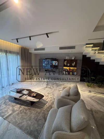 Corner Townhouse 160 sqm Ready to move Mall View Fully  Finished and Furnished in Hyde Park New Cairo