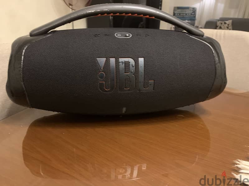 Boombox 3 8