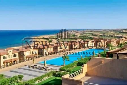 بإطلالة على البحر شاليه متشطب بالكامل بحرى استلام سنه للبيع في تلال العين السخنة تطوير شركة رويا Telal Ain El Sokhna- Roya -Ain El Sokhna