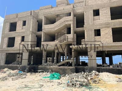 شاليه بحري كامل التشطيب بإطلالة مفتوحة على البحيرة الطابق الرابع التسليم عام ٢٠٢٨ للبيع في سيشور نورث كوست من تطوير هايد بارك Seashore North Coast