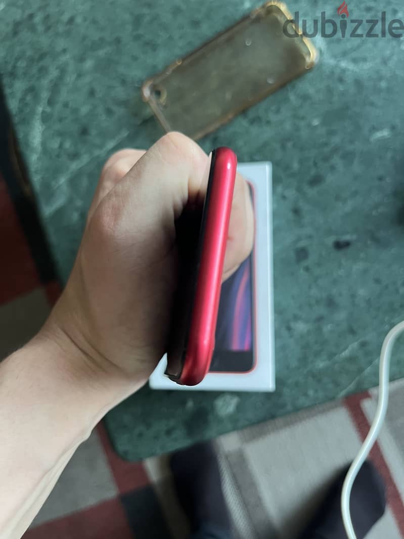 Apple - iPhone SE 2020 128g with box 1