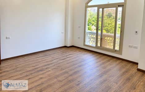 Unfurnished 160 sqm apartment for rent with kitchen and air conditioning in West Golf, Fifth Settlement, near Cairo Festival City Mall (CFC) and Downt