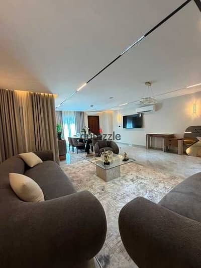 شقة مميزة للبيع واوبن فيو لاندسكيب أمام مطار القاهرة وبالقرب من مصر الجديدة وشارع الثورة خصم 50% على الكاش