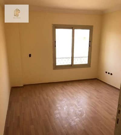 Apartment for sale in Al-Andalus inside the Dar Al-Saada compound near the southern Ninety and the Hyde Park and Mivida compounds