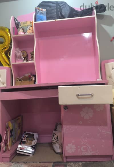 مكتب مذاكرة لغرفة اطفال