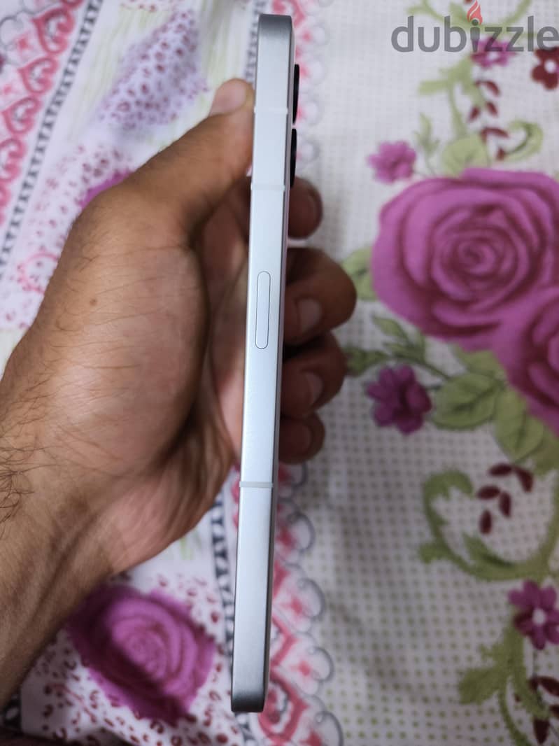 Nothing phone 2 4
