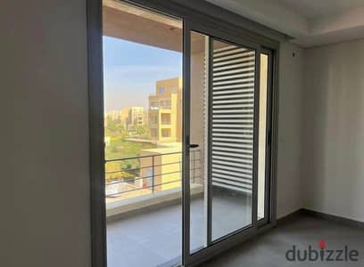 شقة متشطبة بأفضل سعر فى بالم باركس بالم هيلز بجوار سوان ليك حسن علام