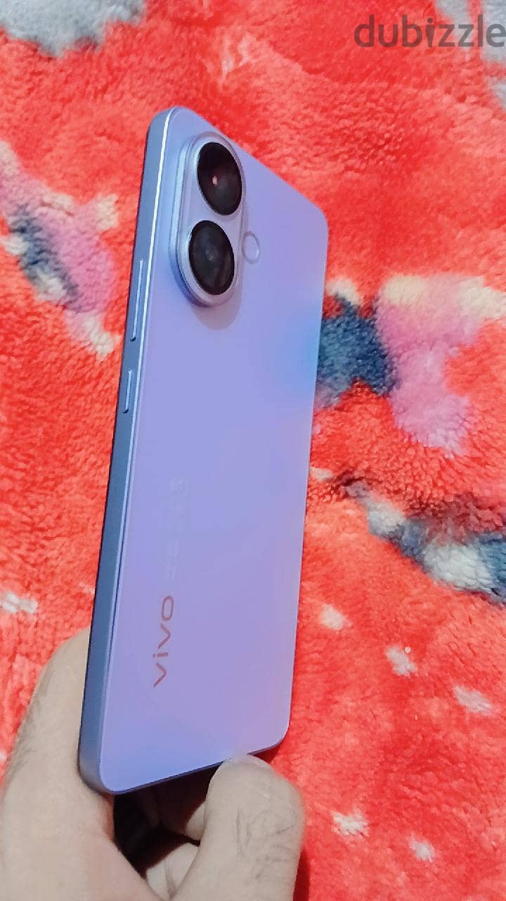 v60 Lite 5G 2