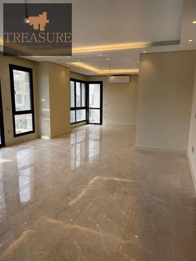 تريبلكس مع روف مطبخ وتكييفات للإيجار في إيستاون - القاهره الجديده -  Eastown - new cairo