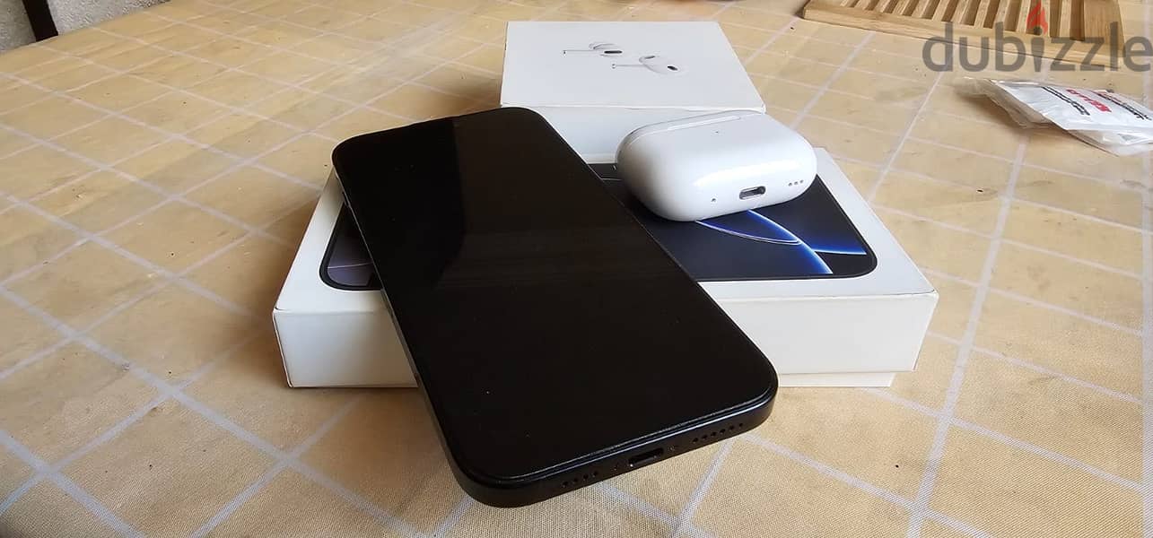 Apple - iPhone 16 Pro Max 1