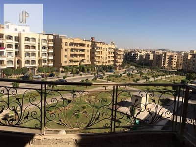 شقة بانوراما وتحميل قديم في أفضل مواقع الحي الخامس. بالقرب من مسجد الحمد