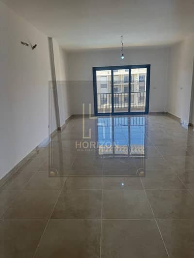 With prime view Apartment 3rooms first use rent Fifth Square Al Marasem