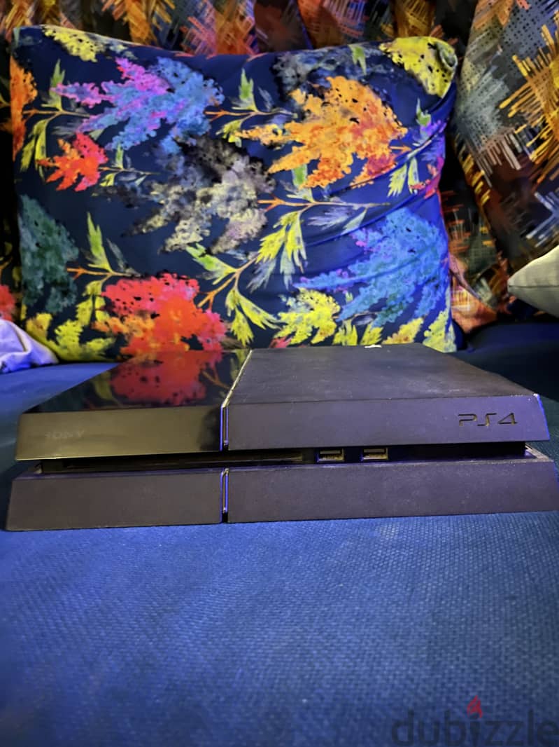 Ps4 500gb like new 2