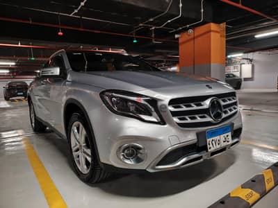 Mercedes-Benz GLA 200 2019