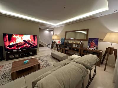 Fully furnished duplex with garden for rent in Eastown