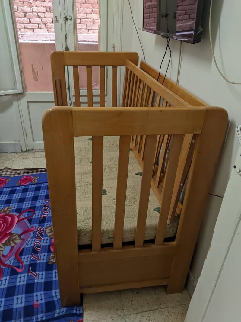 سرير اطفال 4