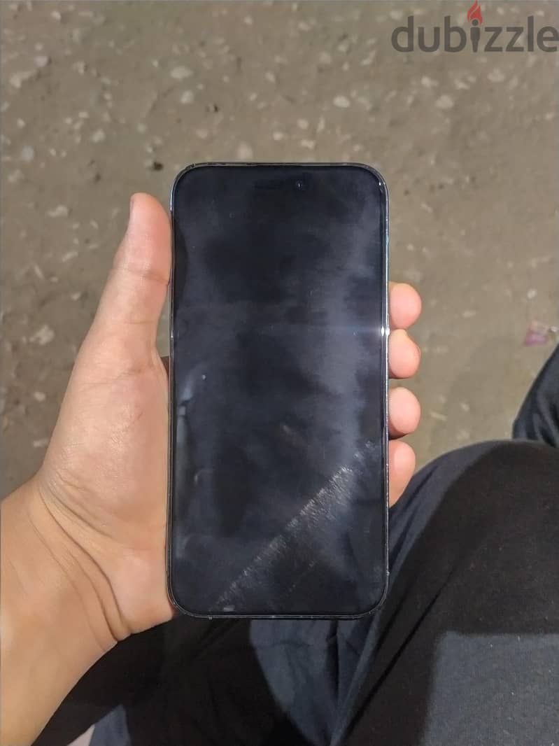 آبل - آيفون 14 برو 1