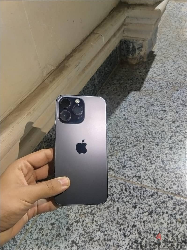 آبل - آيفون 14 برو 9