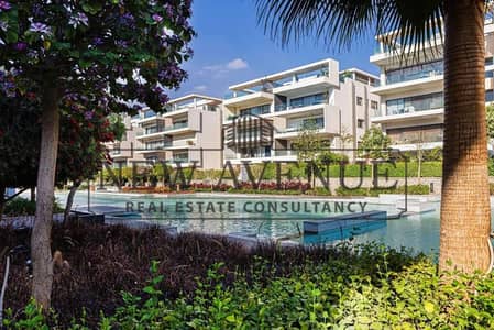 شقة أرضية بحديقة للبيع في Lake View Residence | 191 متر | حديقة 200 متر | 3 غرف نوم | استلام فوري