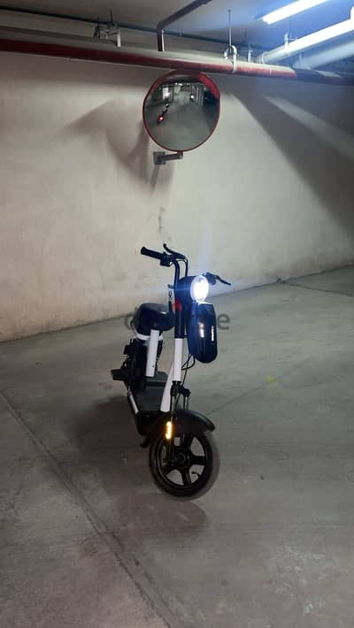 Aima  scooter
