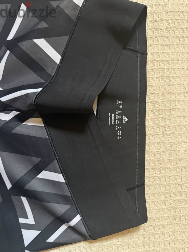 Adidas leggings 1