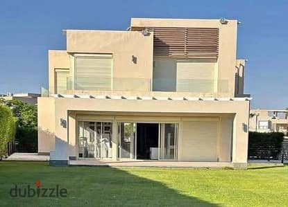 إستلام فورى فيلا بفيو مفتوح قريبة جداً من البحر فى هاسيندا باى بجانب مراسى Hacienda Bay Palm Hills