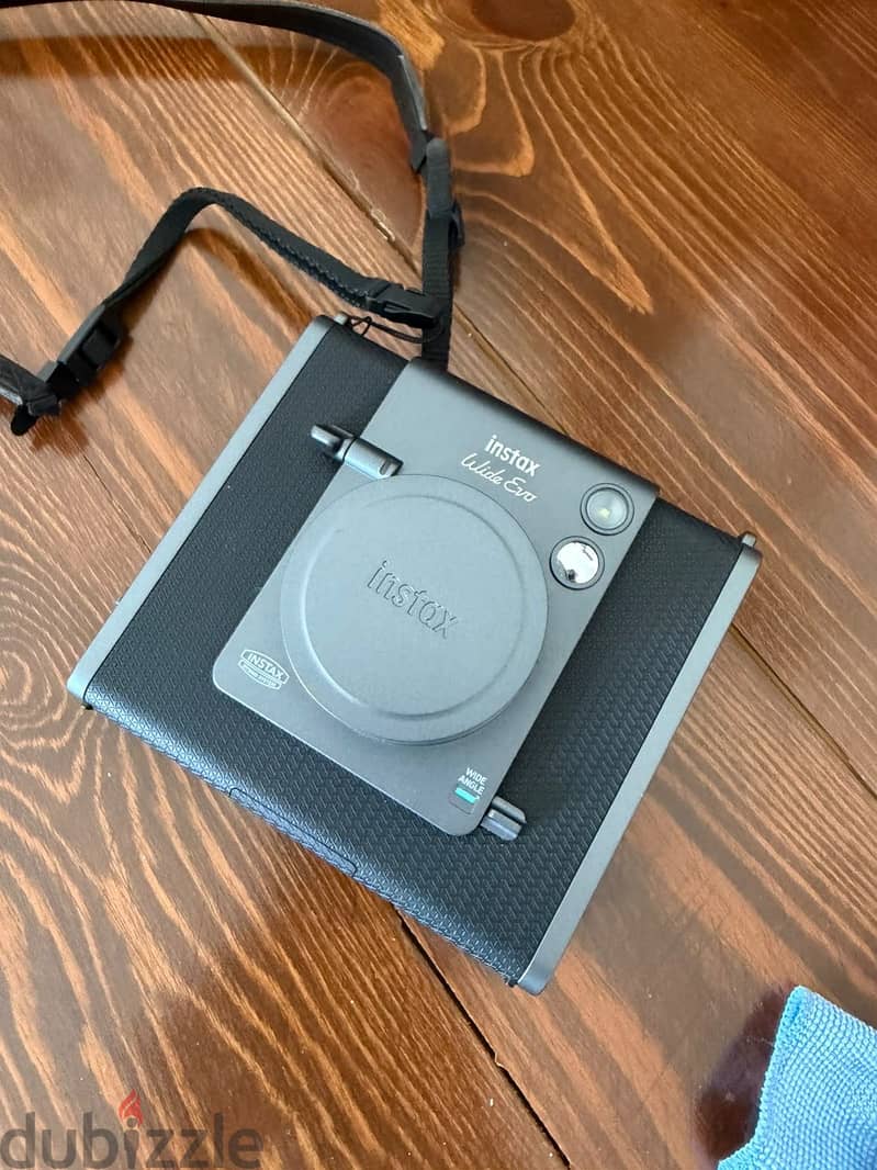 Instax Wide Evo 2