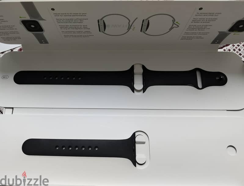 apple watch series 5 excellent condition 1