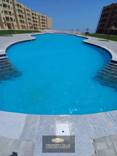 بسعر لقطه شاليه مميز 3 غرف واطلاله مميزه على البحر بجوار Hacienda Bay وLa Vista Bay