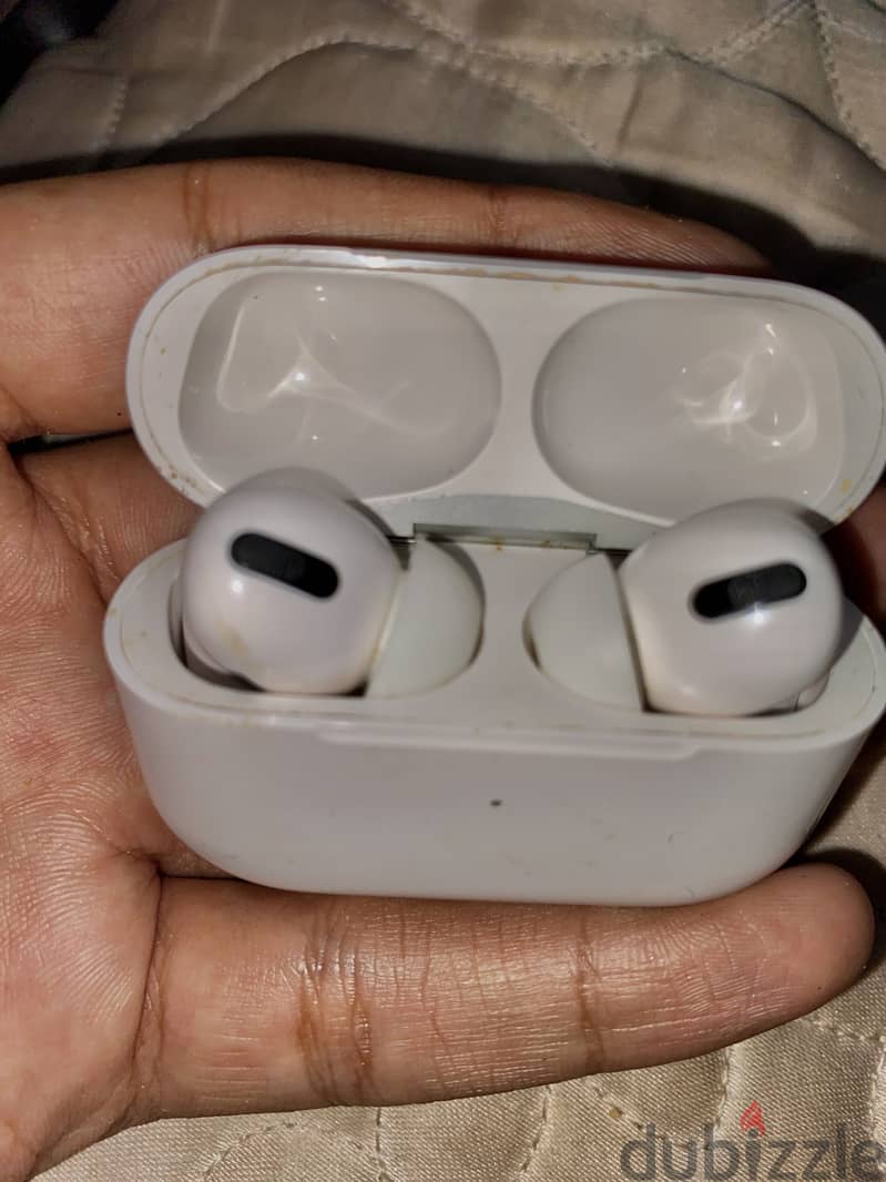 Airpods pro 1 mirror 3