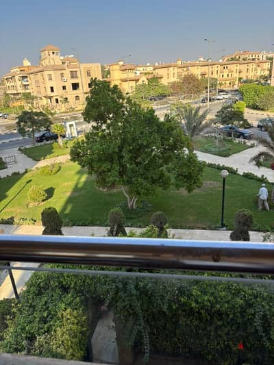 شقه للبيع بالرحاب بالمرحلة الخامسه