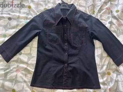 Black fitted shirt
