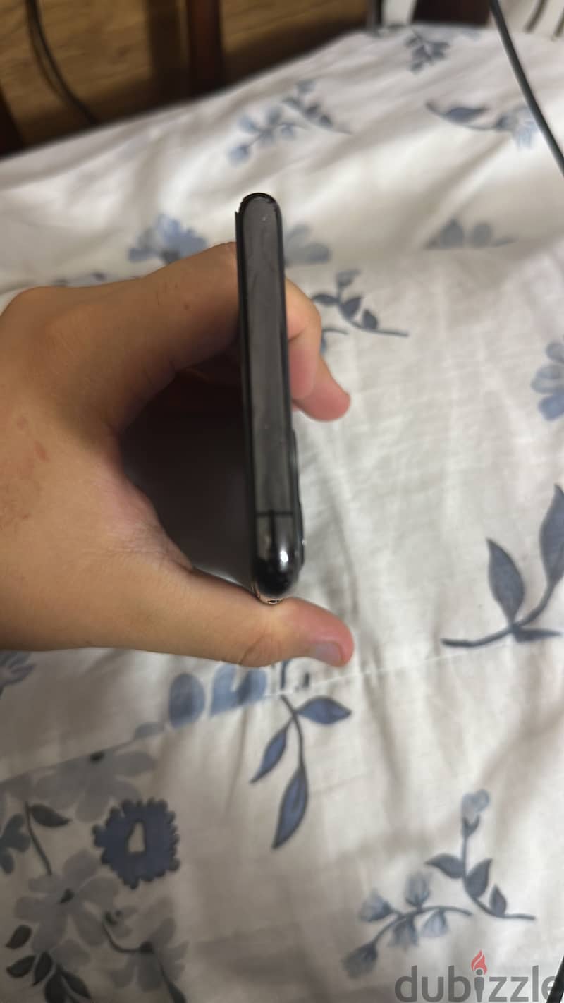 Apple - iPhone 11 Pro Max 1
