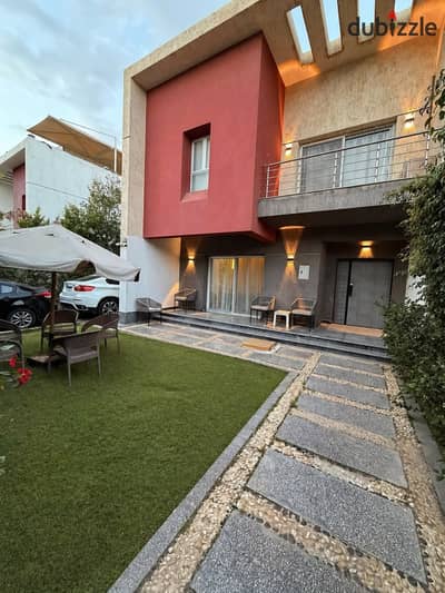 فيلا مفروشة للإيجار في مدينتي نموذج II بموقع مميز قريبة من الساوث بارك والخدمات تشطيب فندقي