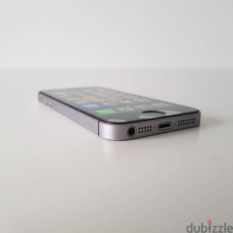 Apple - iPhone SE 3
