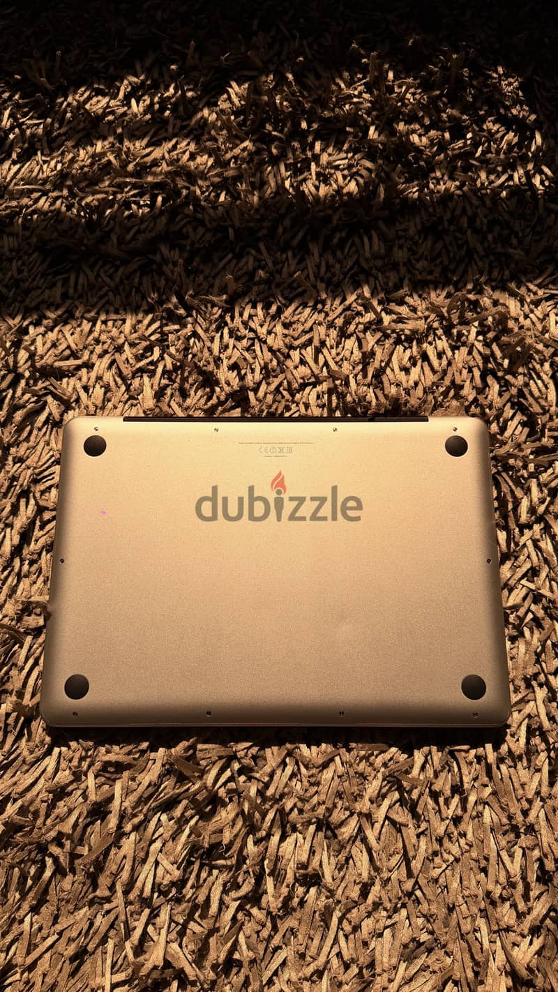 Macbook Pro i5 16GB Ram 1TB 5
