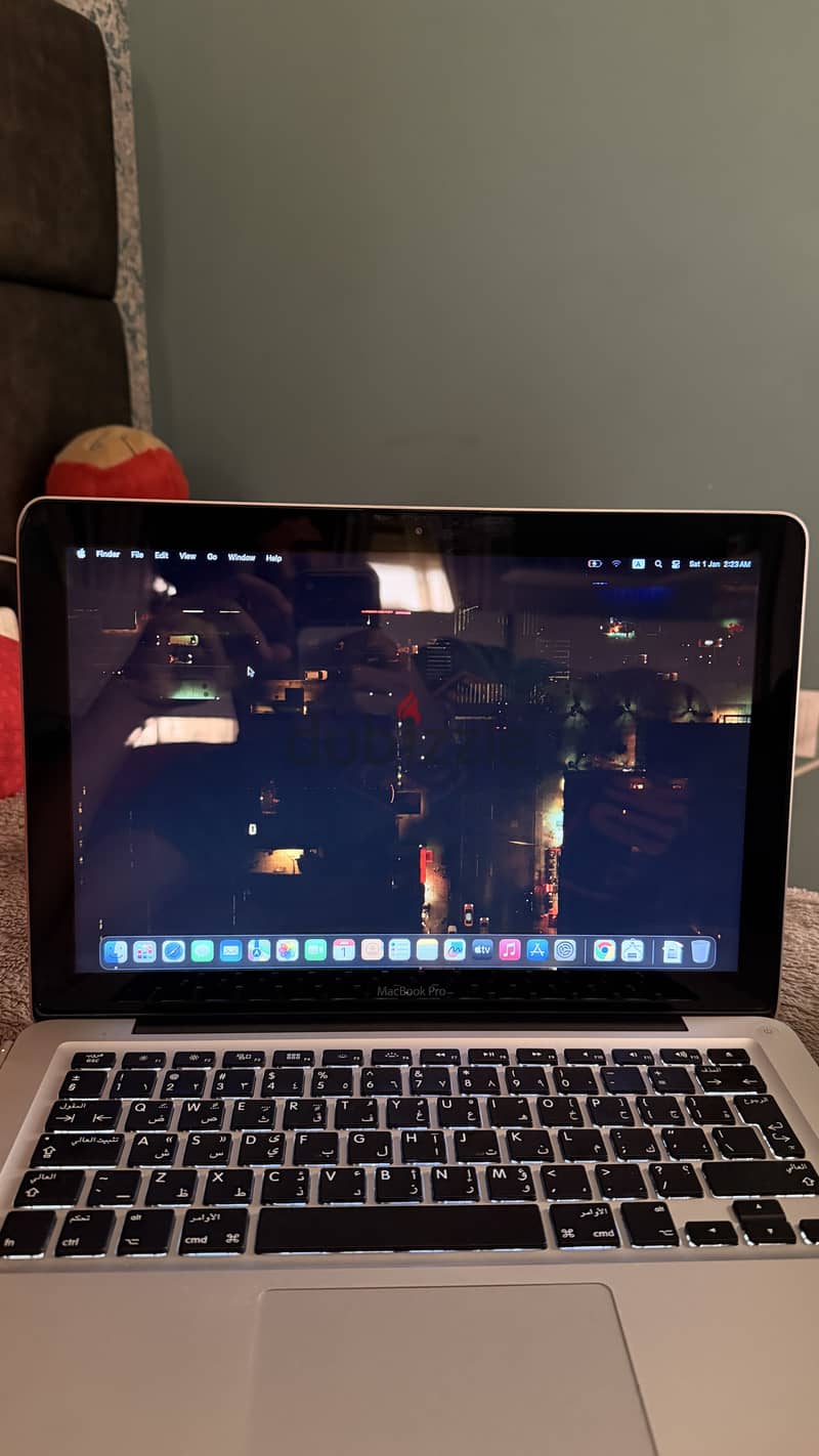 Macbook Pro i5 16GB Ram 1TB 7