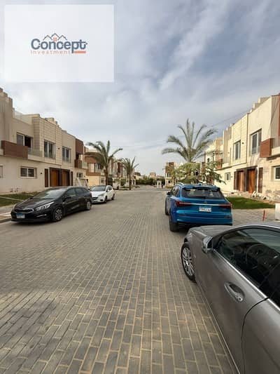 فيلا مستقلة للبيع استلام فوري في ازار التجمع الخامس بجانب الجامعة الامريكيه azzar new cairo lagoon view